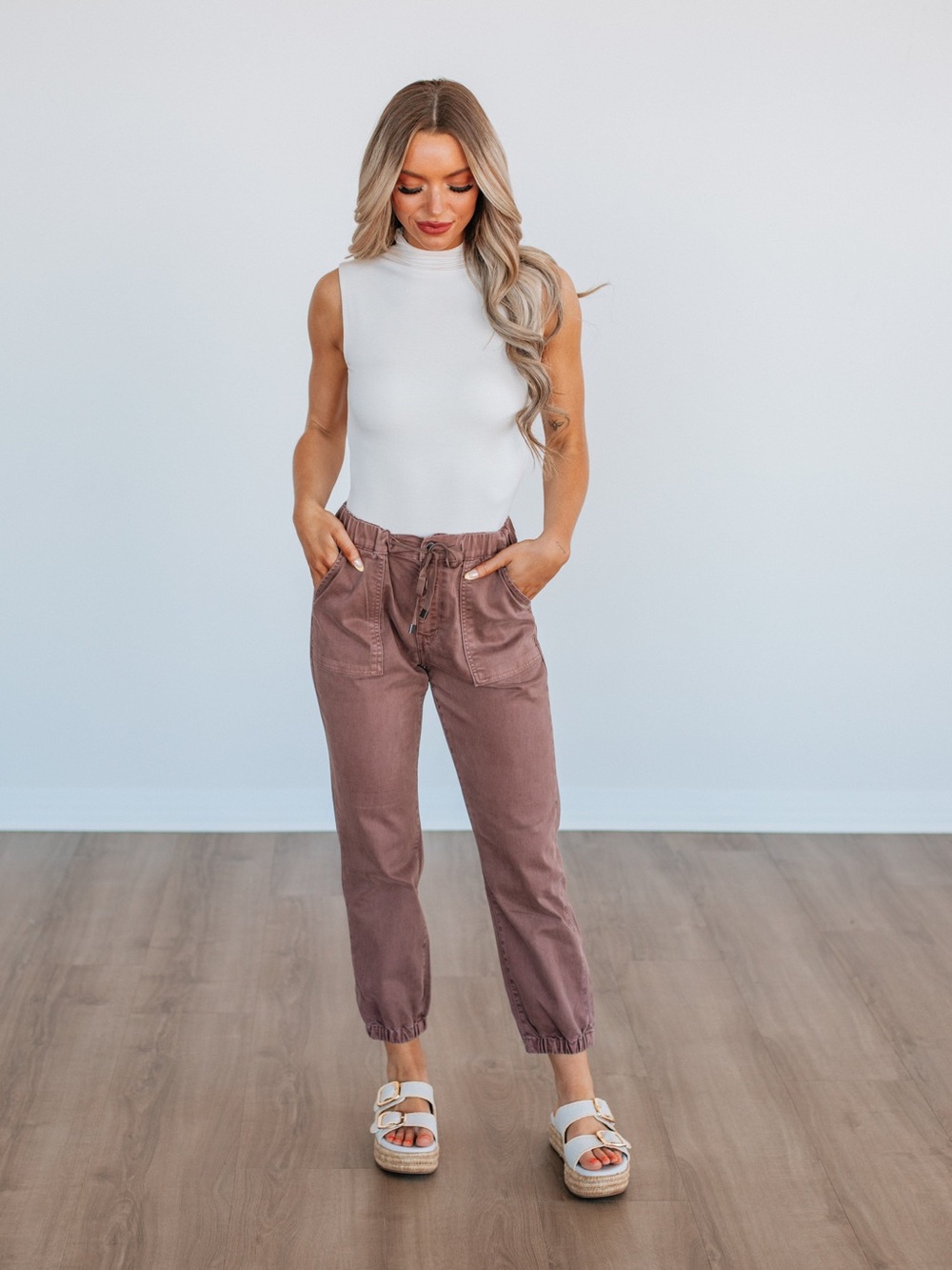 Mica Women's drea cocoa high rise joggers